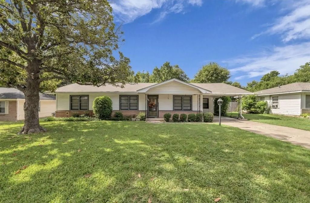 3300 Wynmore Drive, Waco