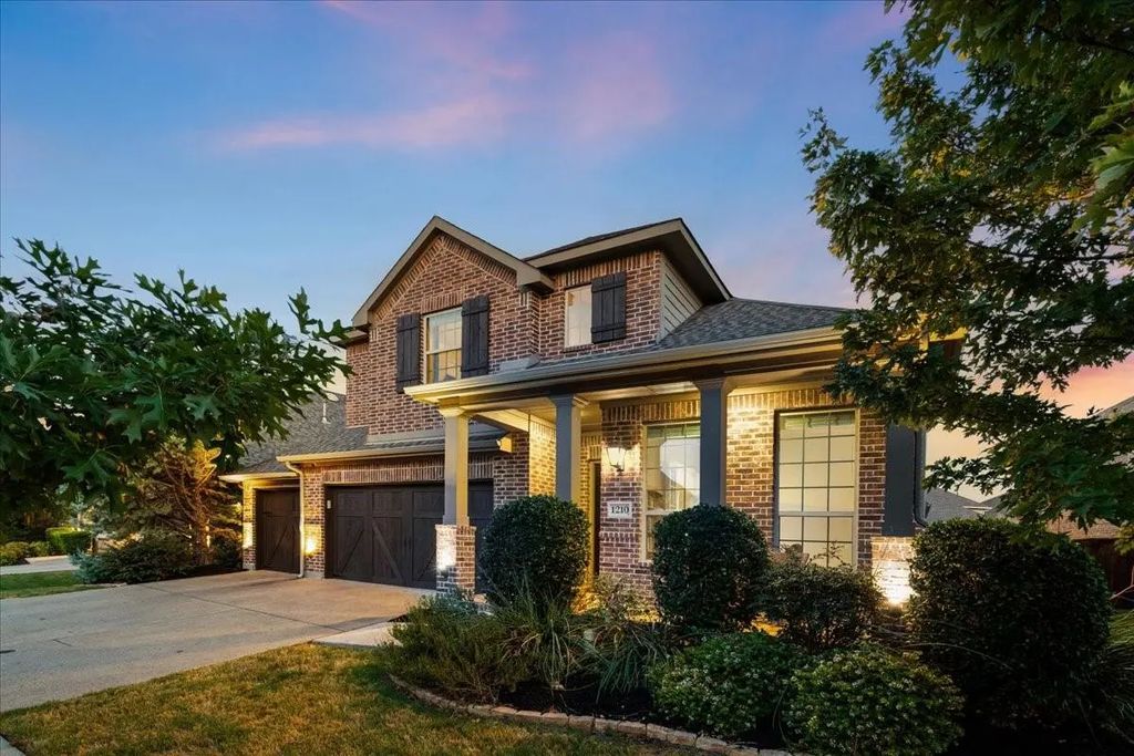 1210 Skyflower Lane, Celina