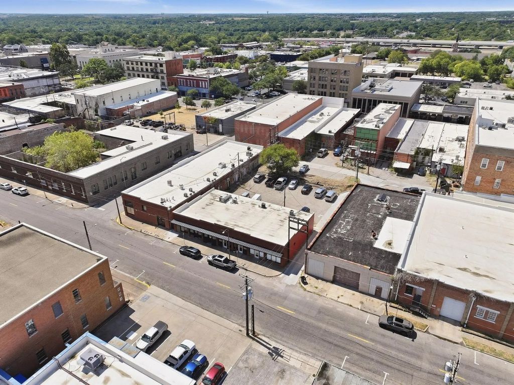 202-221 N Walnut Street 202-21, Sherman