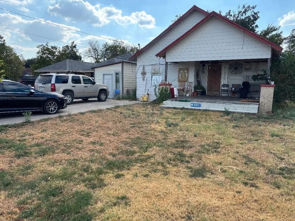 201 5th Street, Grand Prairie