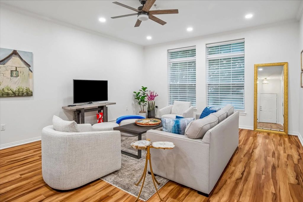 2305 Worthington Street 134, Dallas