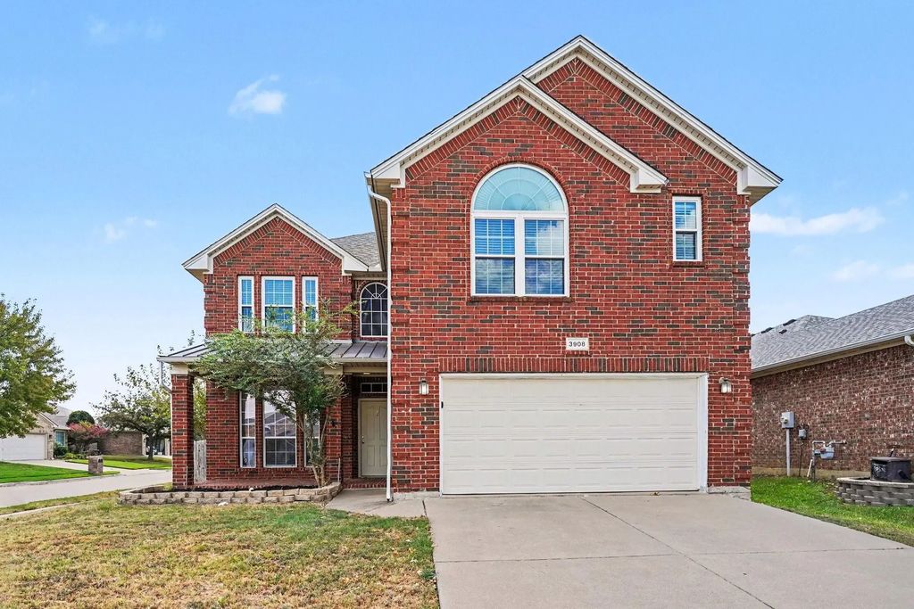 3908 Confidence Drive, Fort Worth