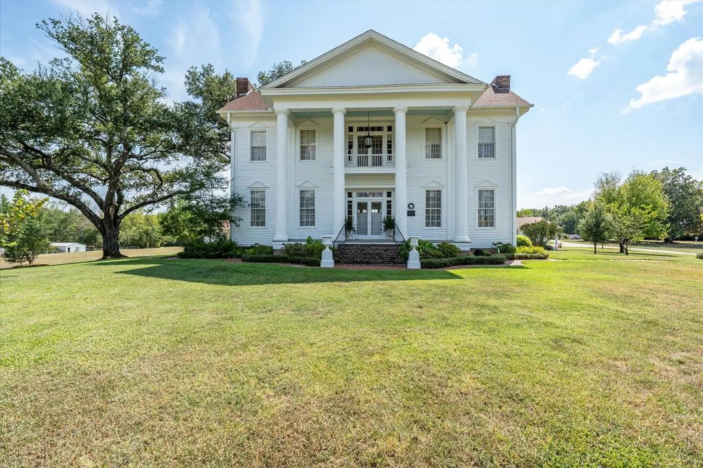 2591 State Highway 64, Ben Wheeler