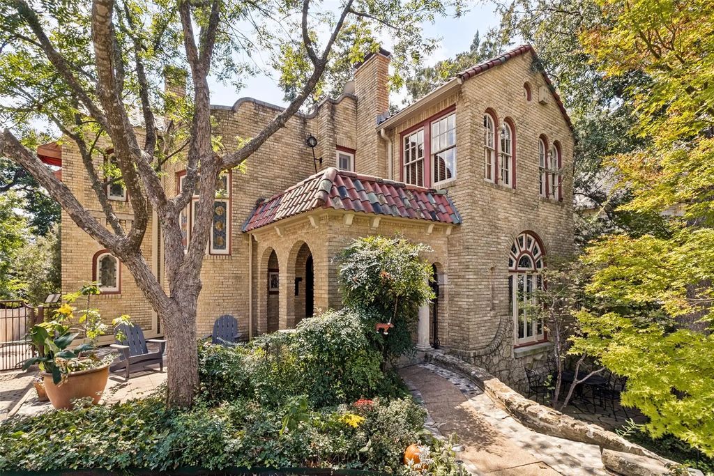 6936 Lakeshore Drive, Dallas