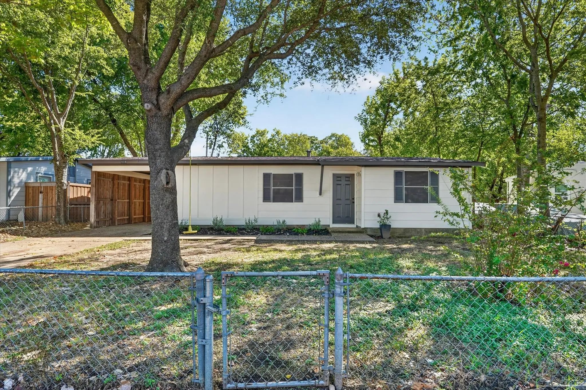 Photo of Listing #21392168