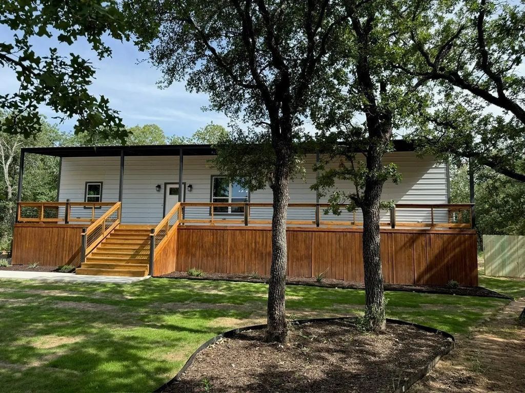 145 Greenbriar Court, Runaway Bay
