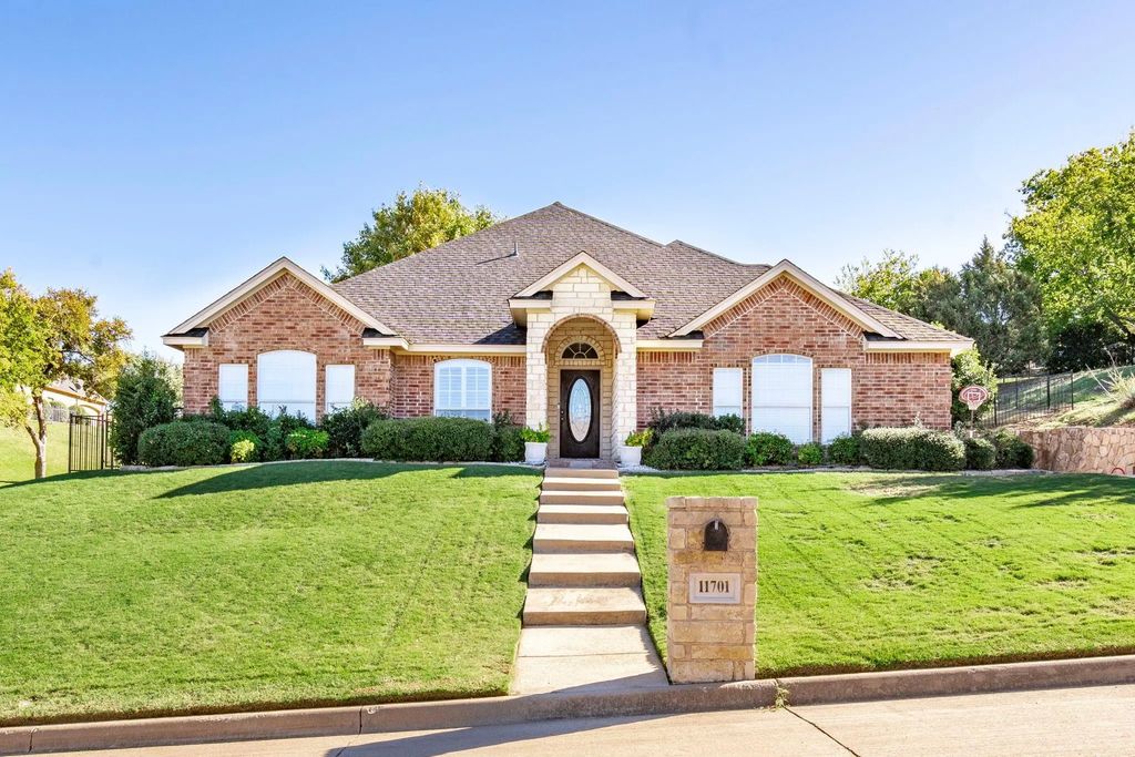 11701 Cambria Court, Fort Worth