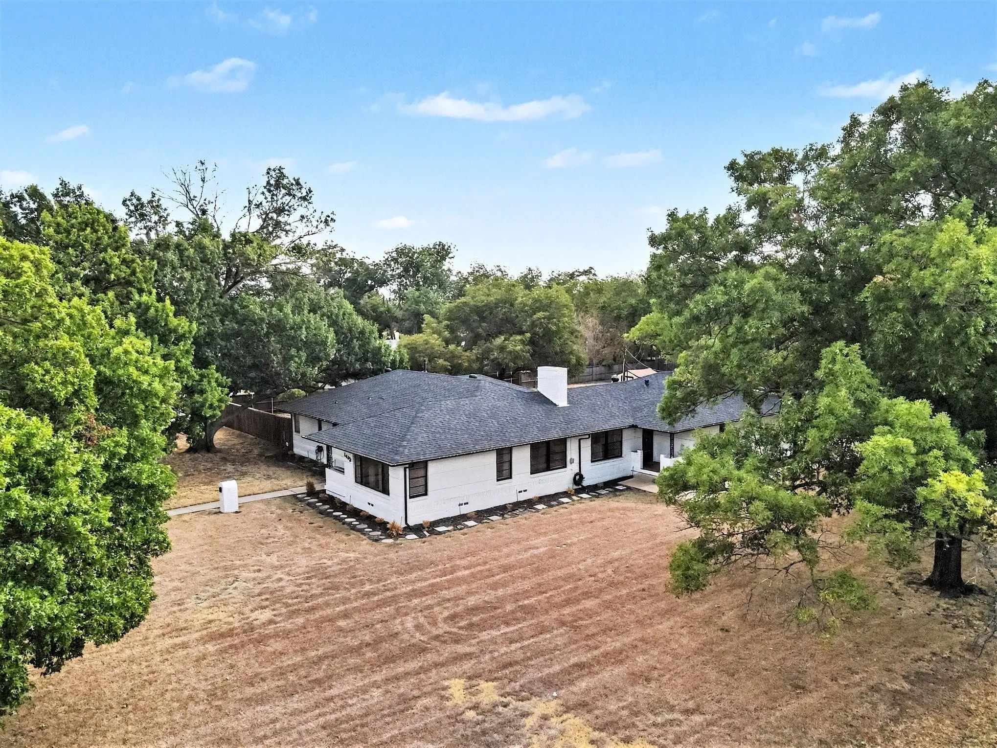 Photo of Listing #21392479