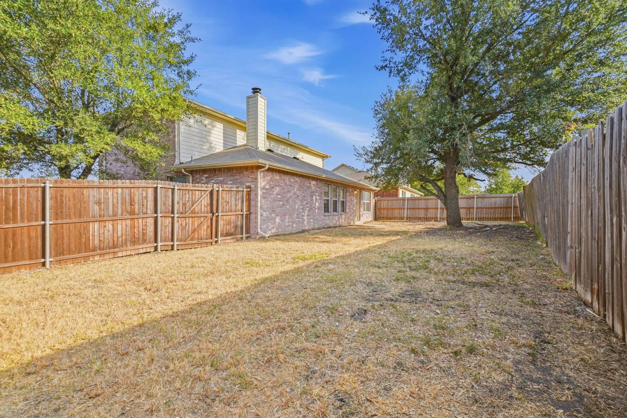 Photo of Listing #21392499