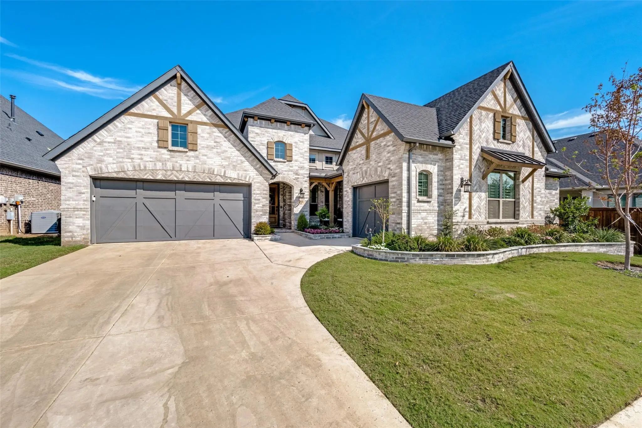 Photo of Listing #21392668