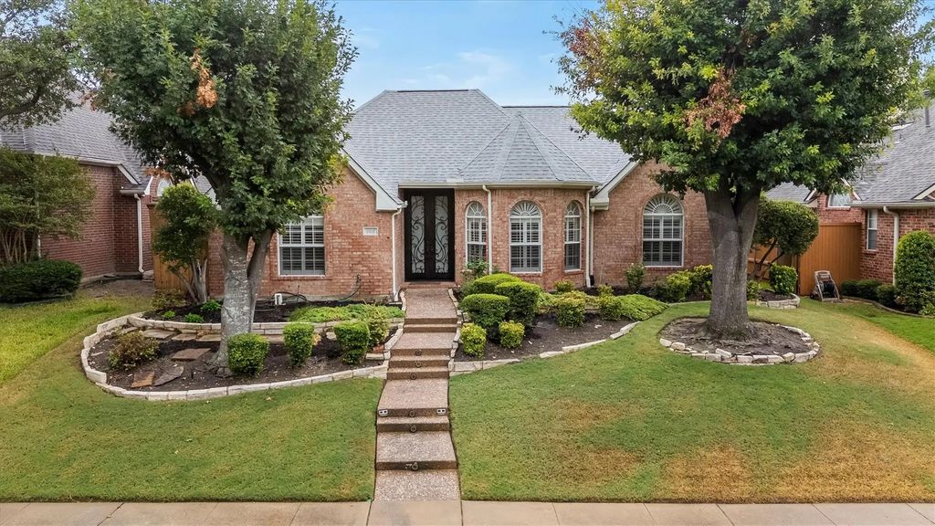 3916 Montrose Drive, Plano