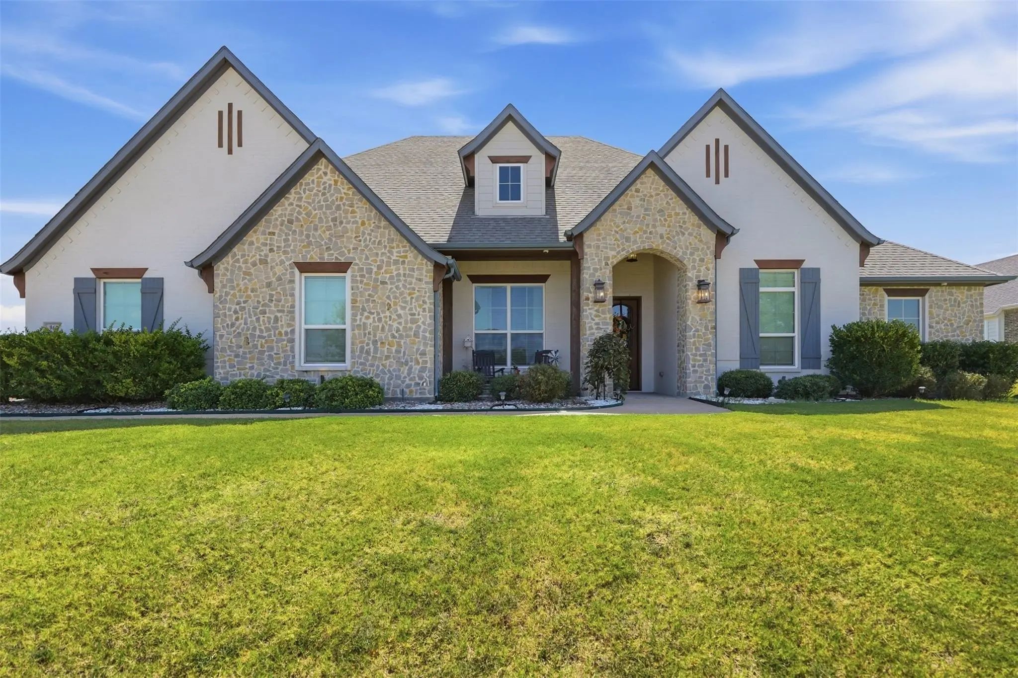 Photo of Listing #21392718