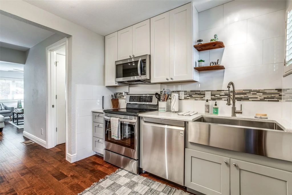 4403 Cole Avenue 4, Dallas