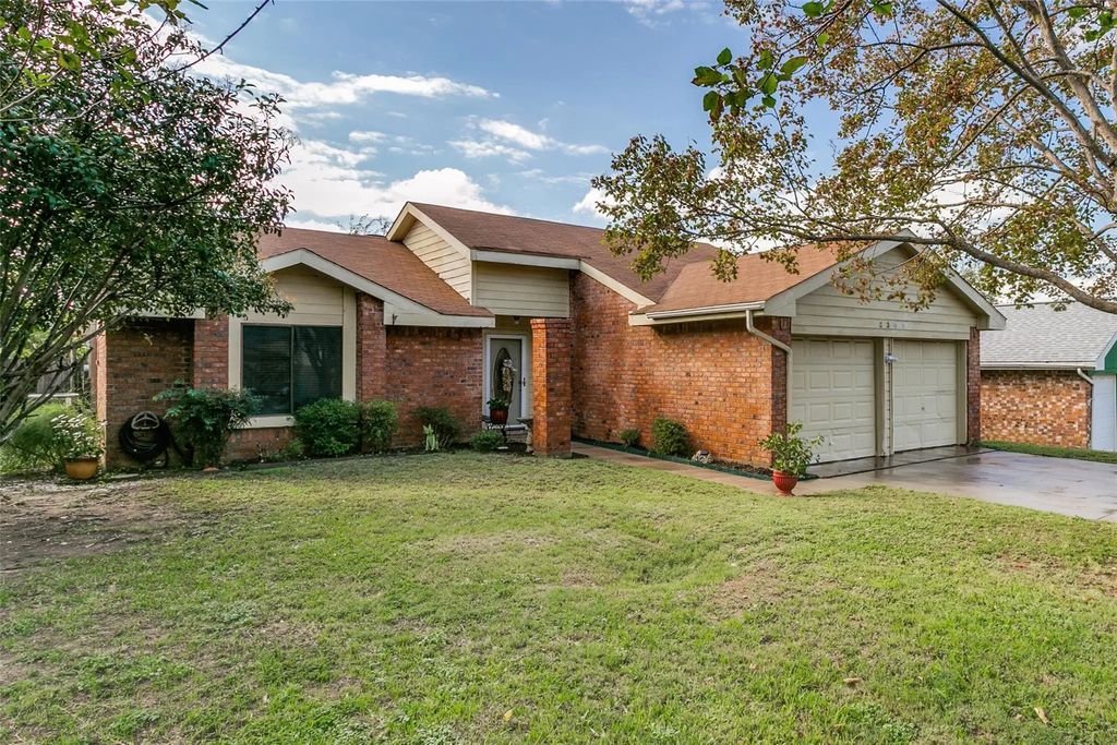 6300 Canyon Circle, Fort Worth
