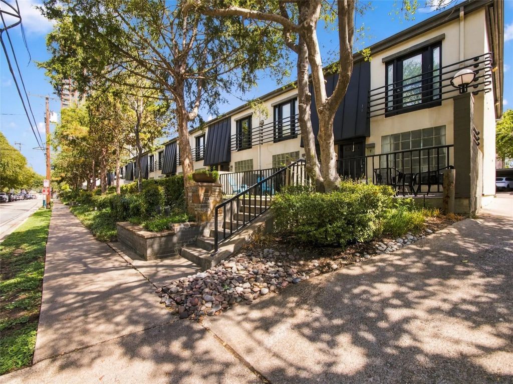 4414 Buena Vista Street 17, Dallas