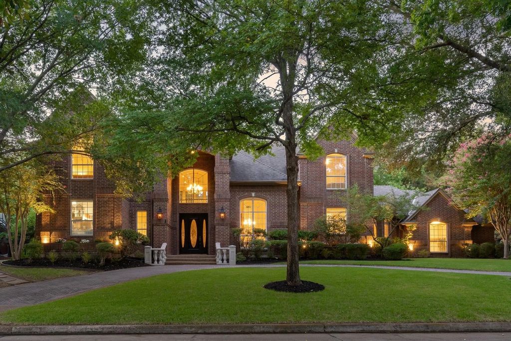 303 Covington Way, Colleyville