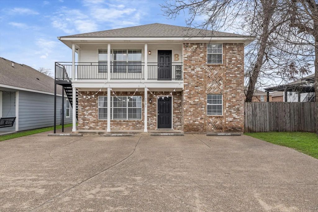 1301 Wood Avenue A & B, Waco