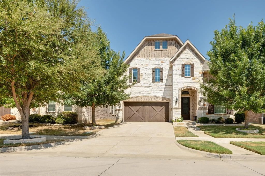 911 Mountain Laurel Drive, Euless