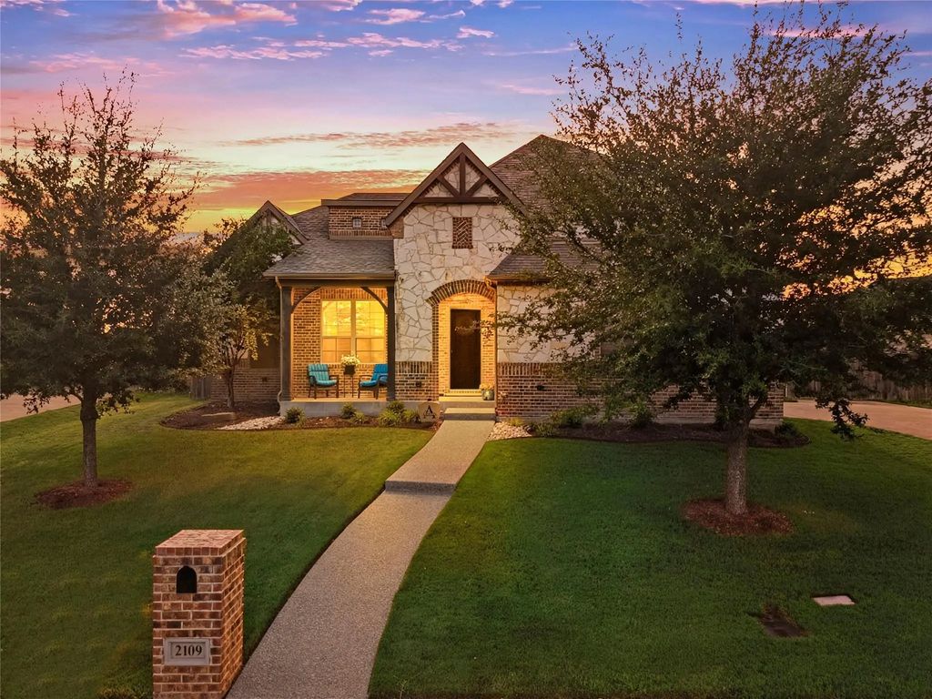 2109 Therese, Waco