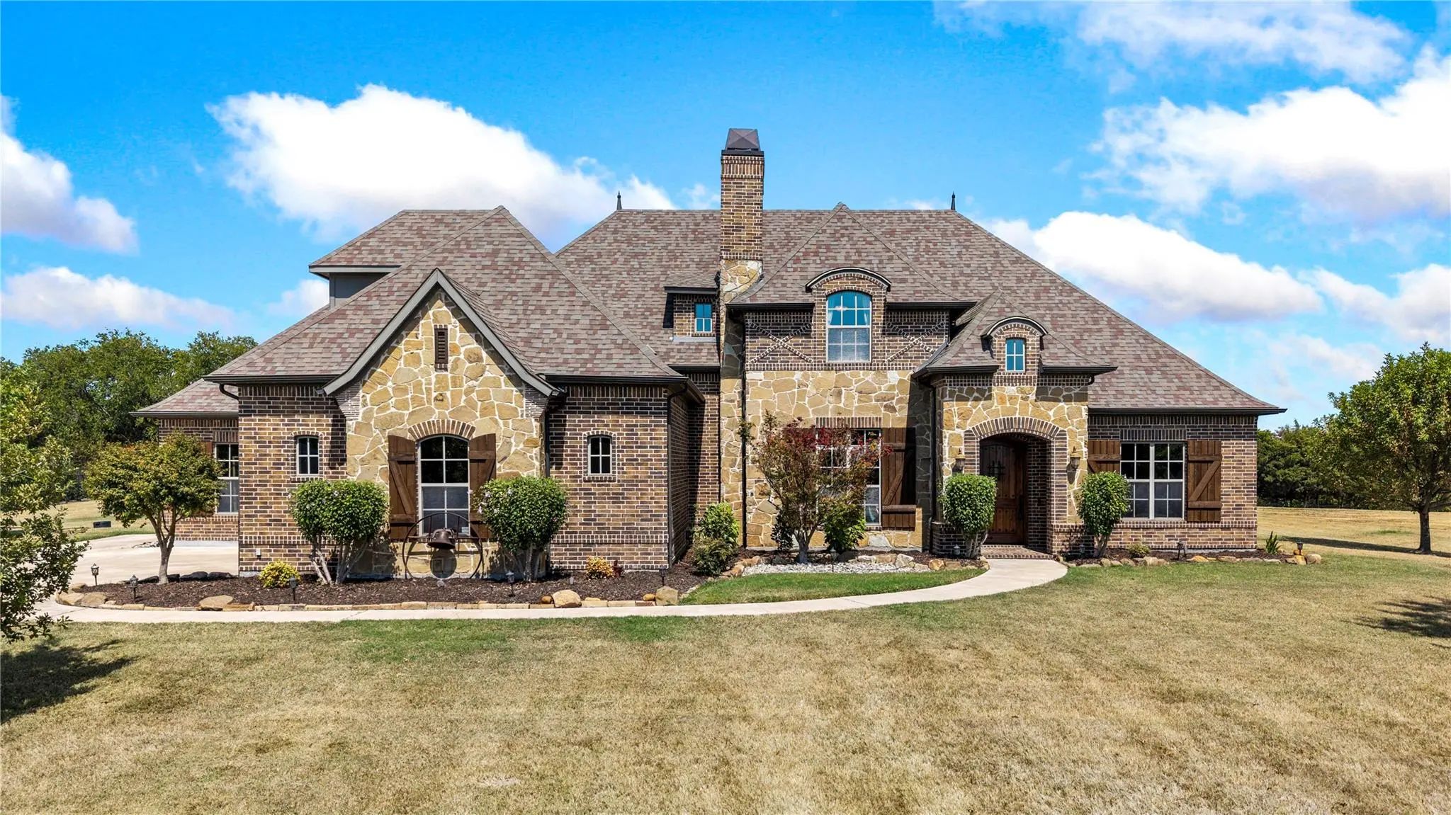 Photo of Listing #21393801