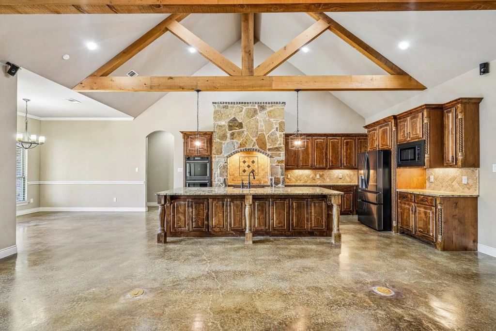 5931 County Road 2560, Royse City