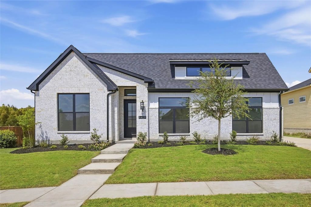8409 Livi Street, North Richland Hills