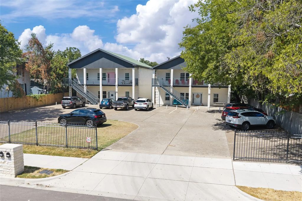 1301 James Avenue, Waco