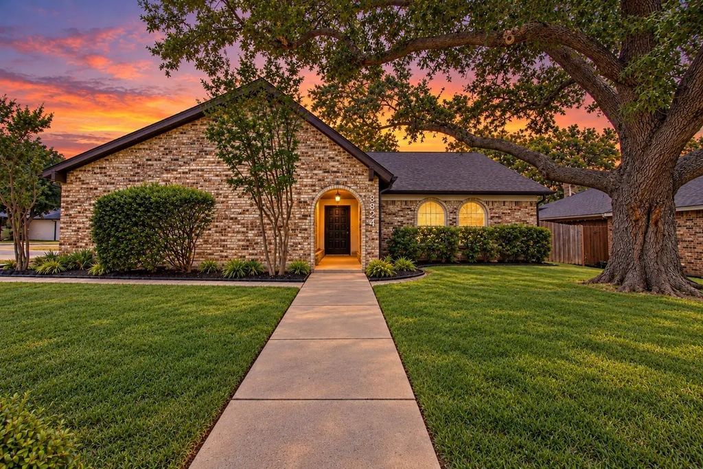 3824 Sugar Ridge Road, Fort Worth