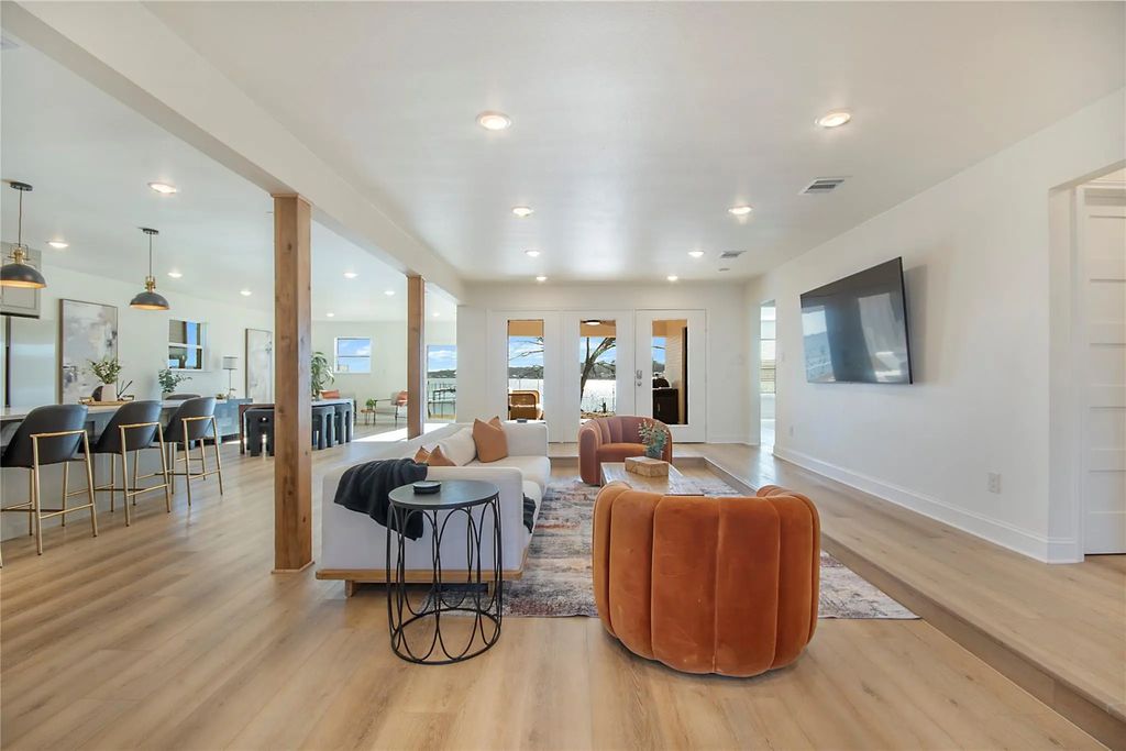 6805 Briar Road, Azle