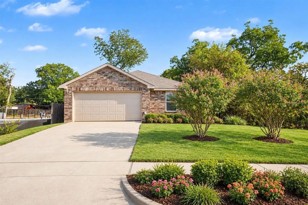 1634 E Missouri Avenue, Dallas