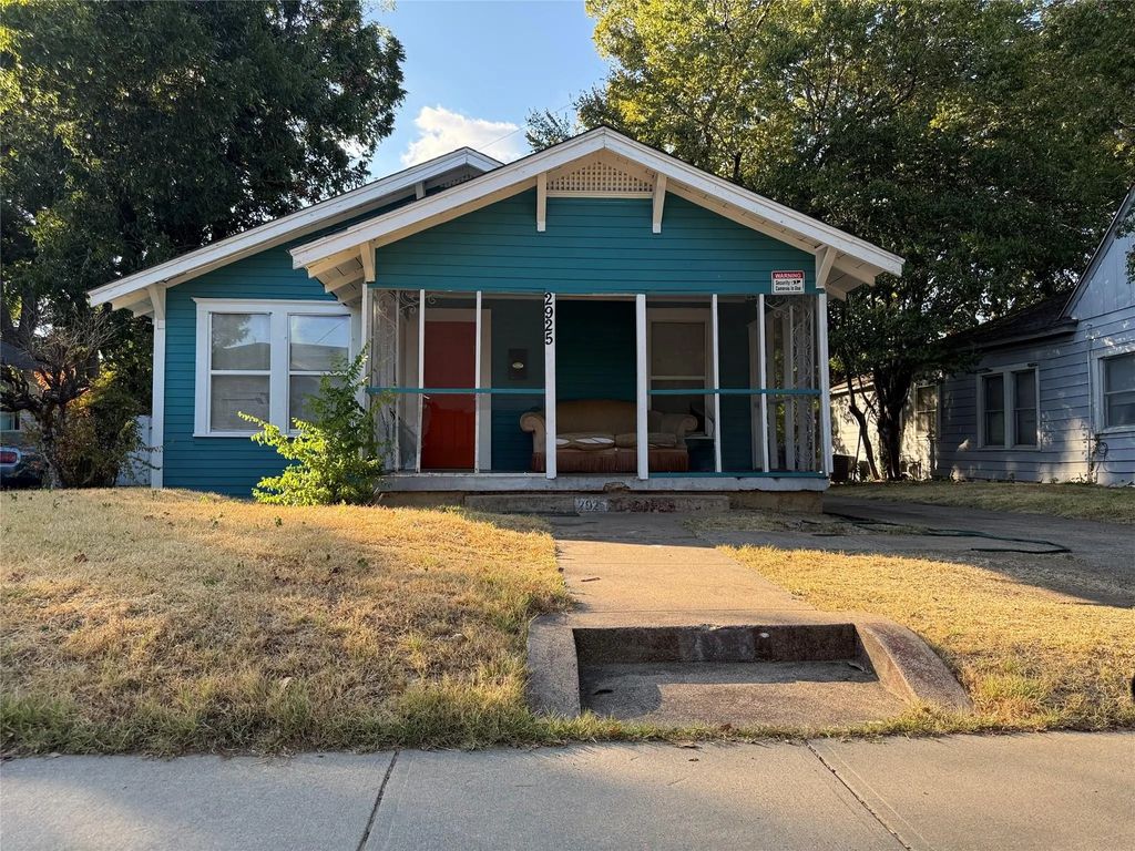 2925 Lenway Street, Dallas