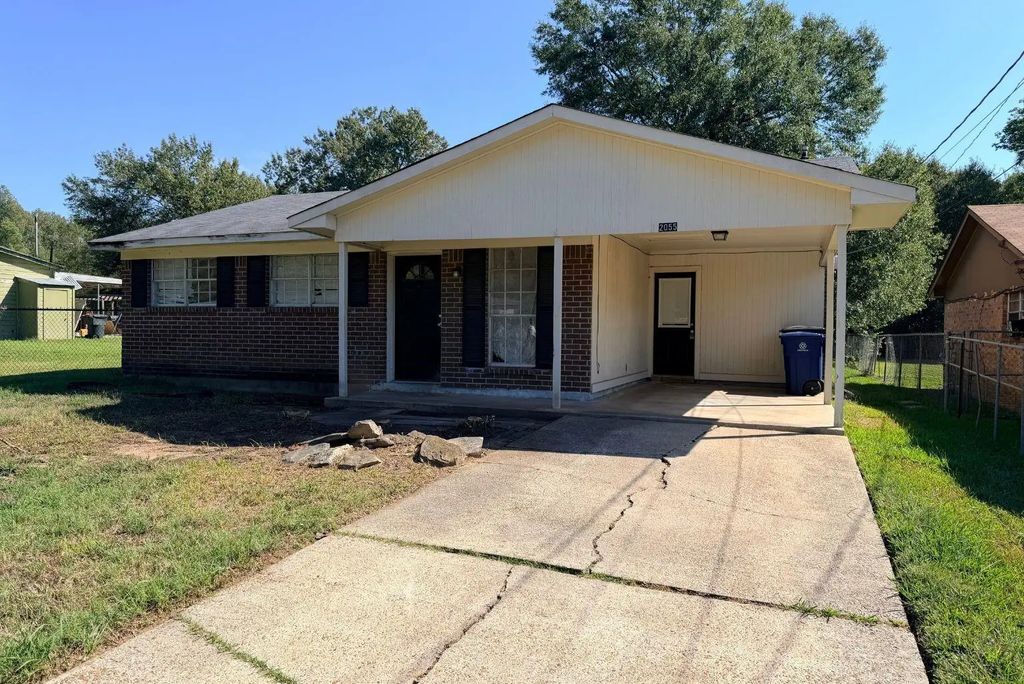 2055 Linear Street, Shreveport