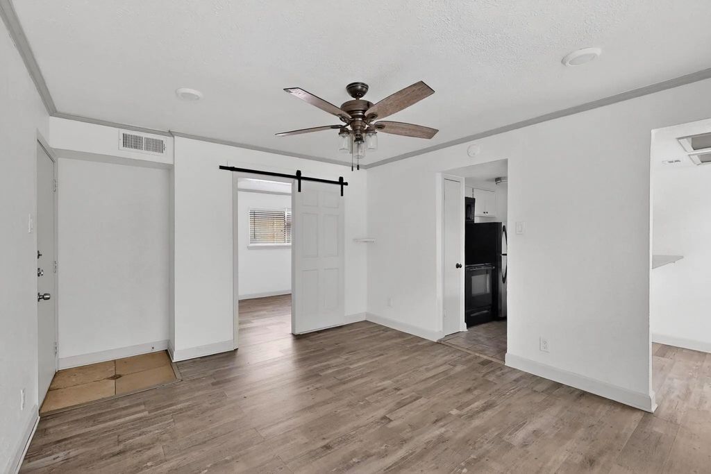 2003 Bennett Avenue 205, Dallas