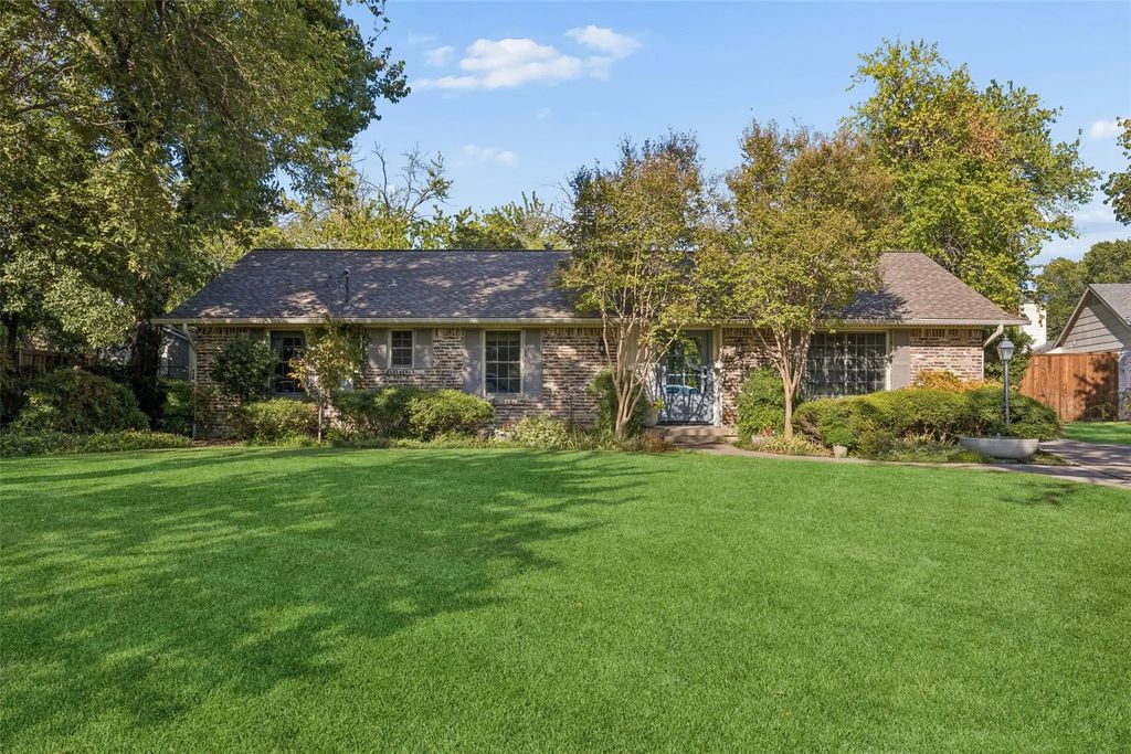 1004 Cedar Lane, Richardson