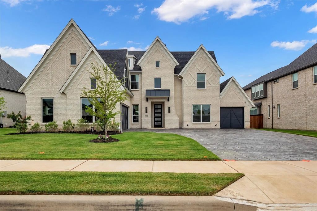 1050 Heron Crossing, Prosper