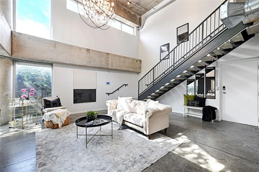 1001 Belleview Street 104, Dallas