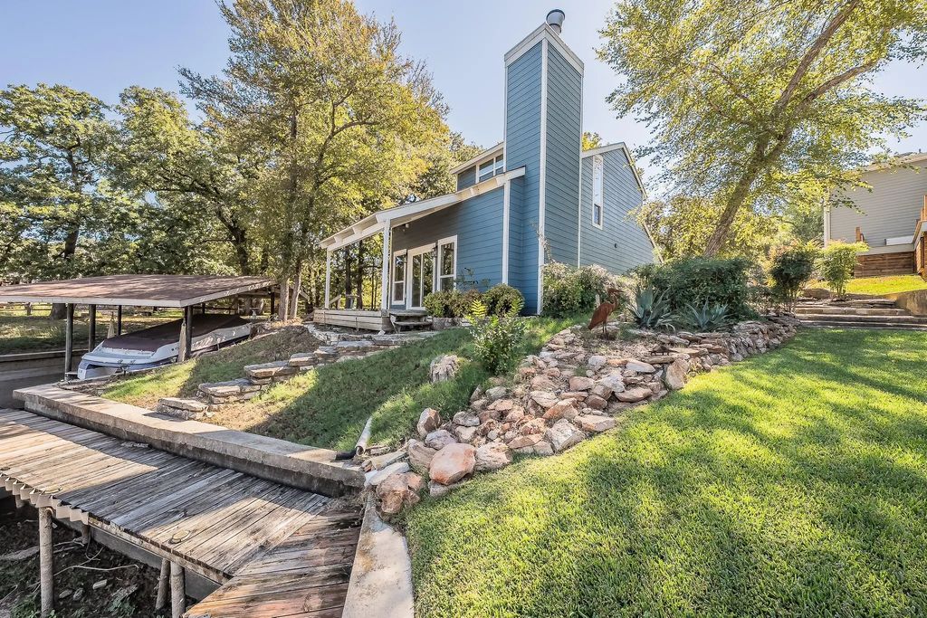 508 Harbor Drive S, Azle