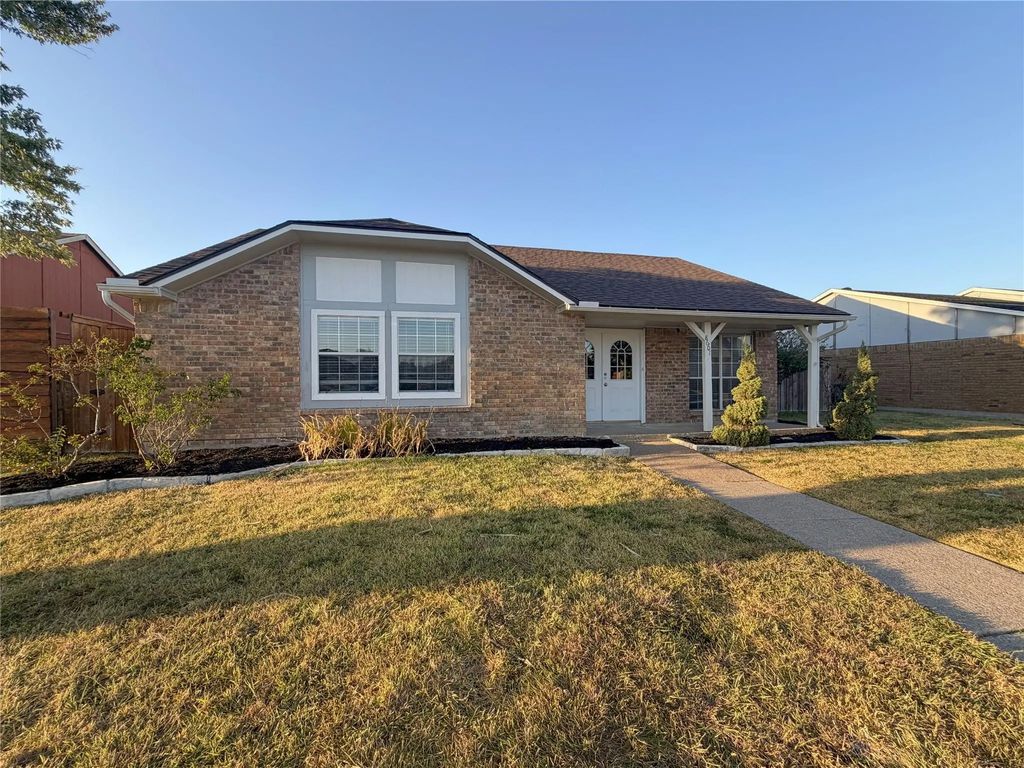 8601 Woodside Road, Rowlett