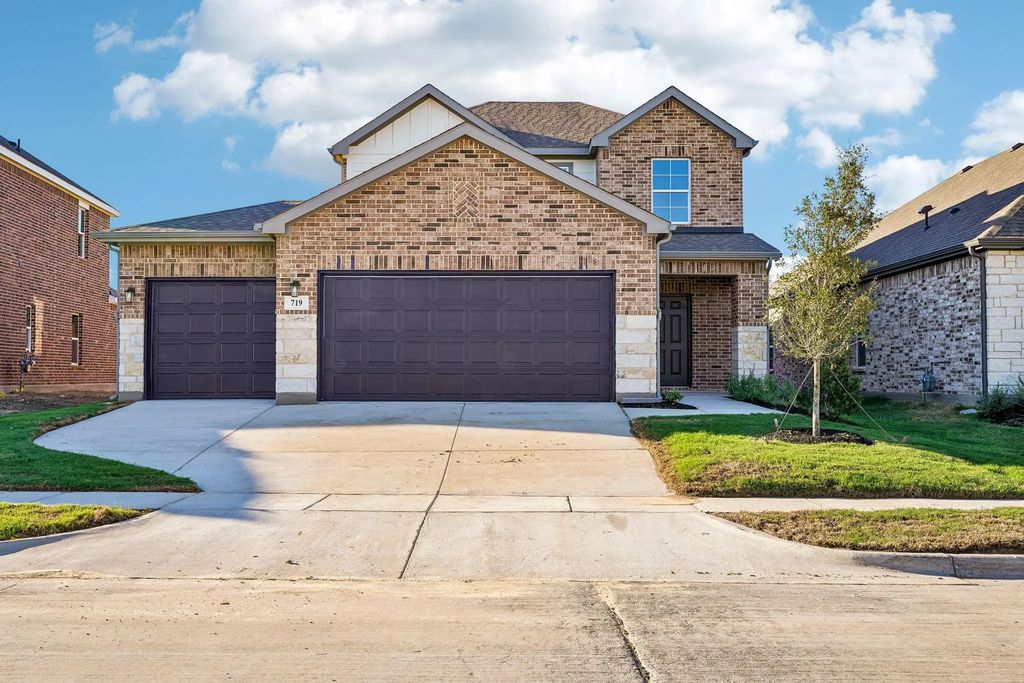 719 Carson Drive, Forney