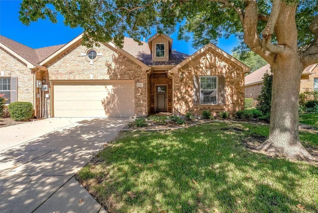 1307 Shinnecock Court, Fairview