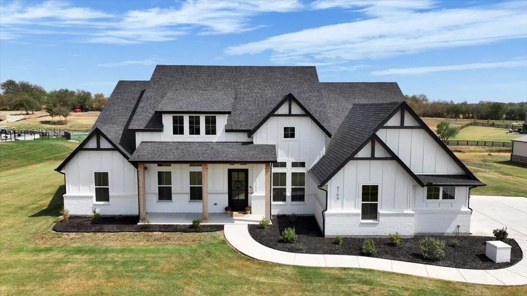 4704 Tay Terrace, Fort Worth