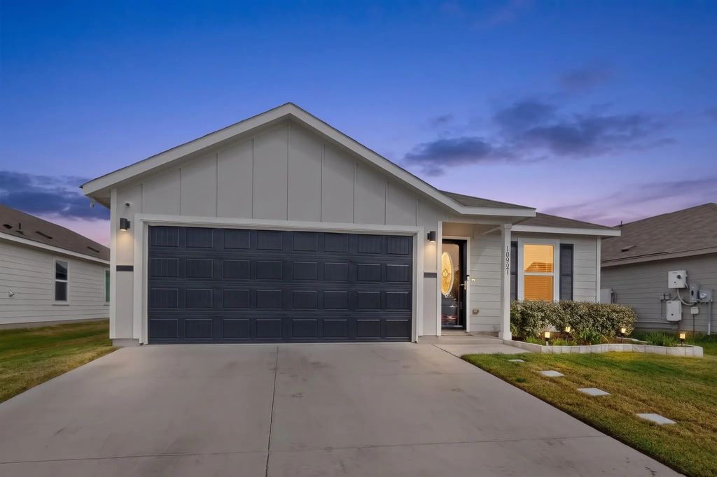 10021 Barasingha Drive, Fort Worth