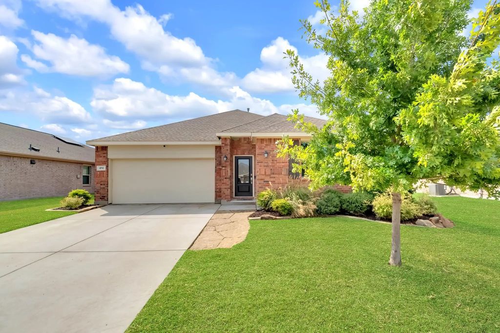 1711 Stonefield Drive, Anna