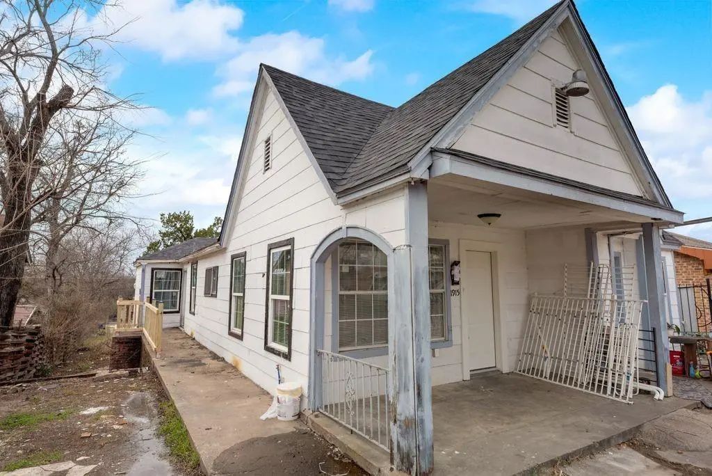 1915 Alaska Avenue, Dallas