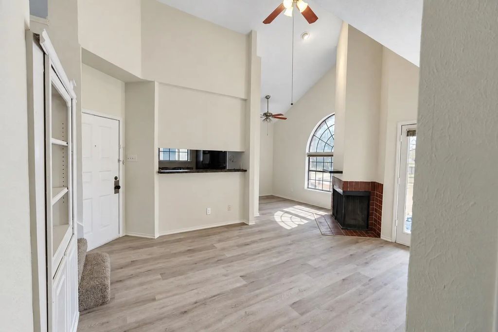 4414 Point Boulevard 216, Garland