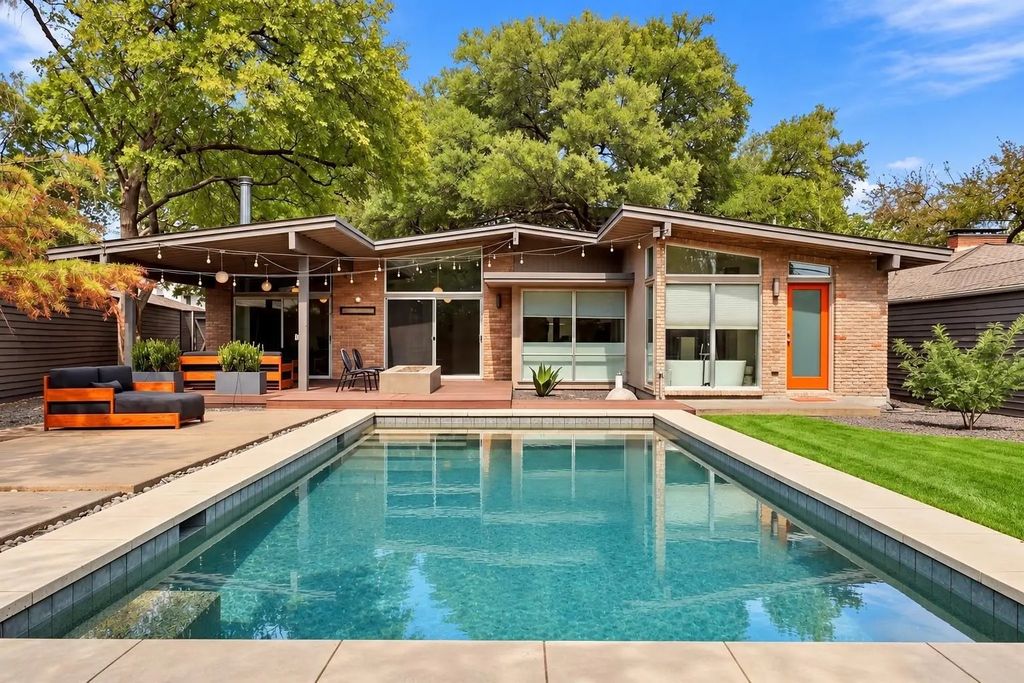 6216 Town Hill Lane, Dallas