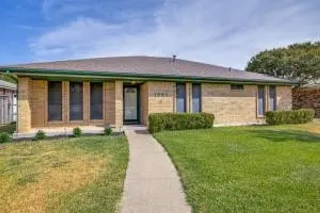 1721 Guildford Street, Garland