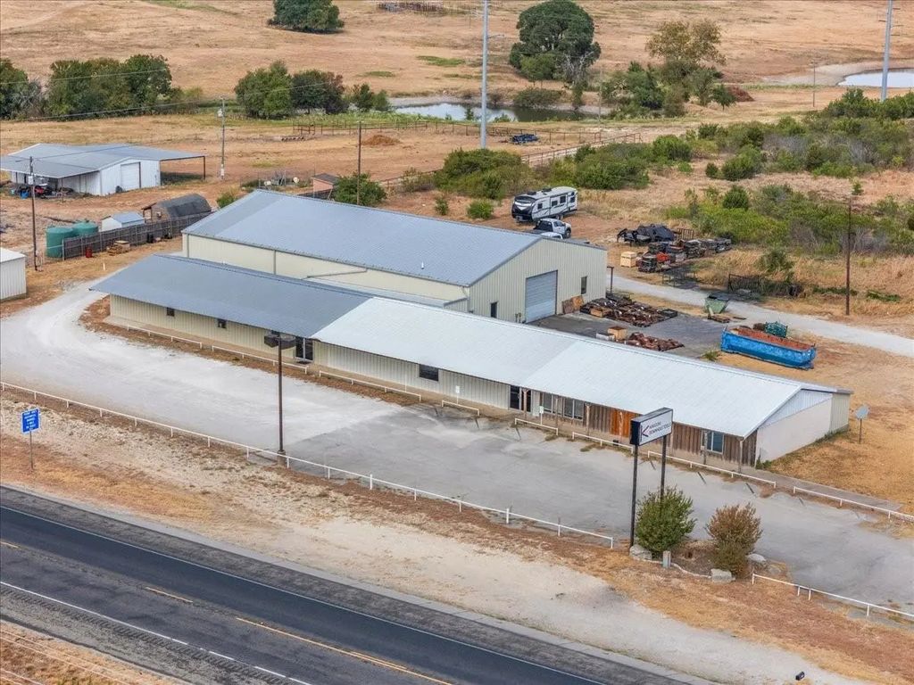 3206 W Us Highway 377, Granbury