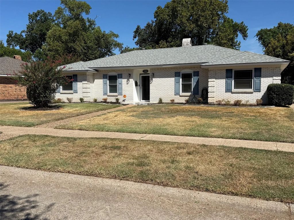 7553 University Drive, Shreveport