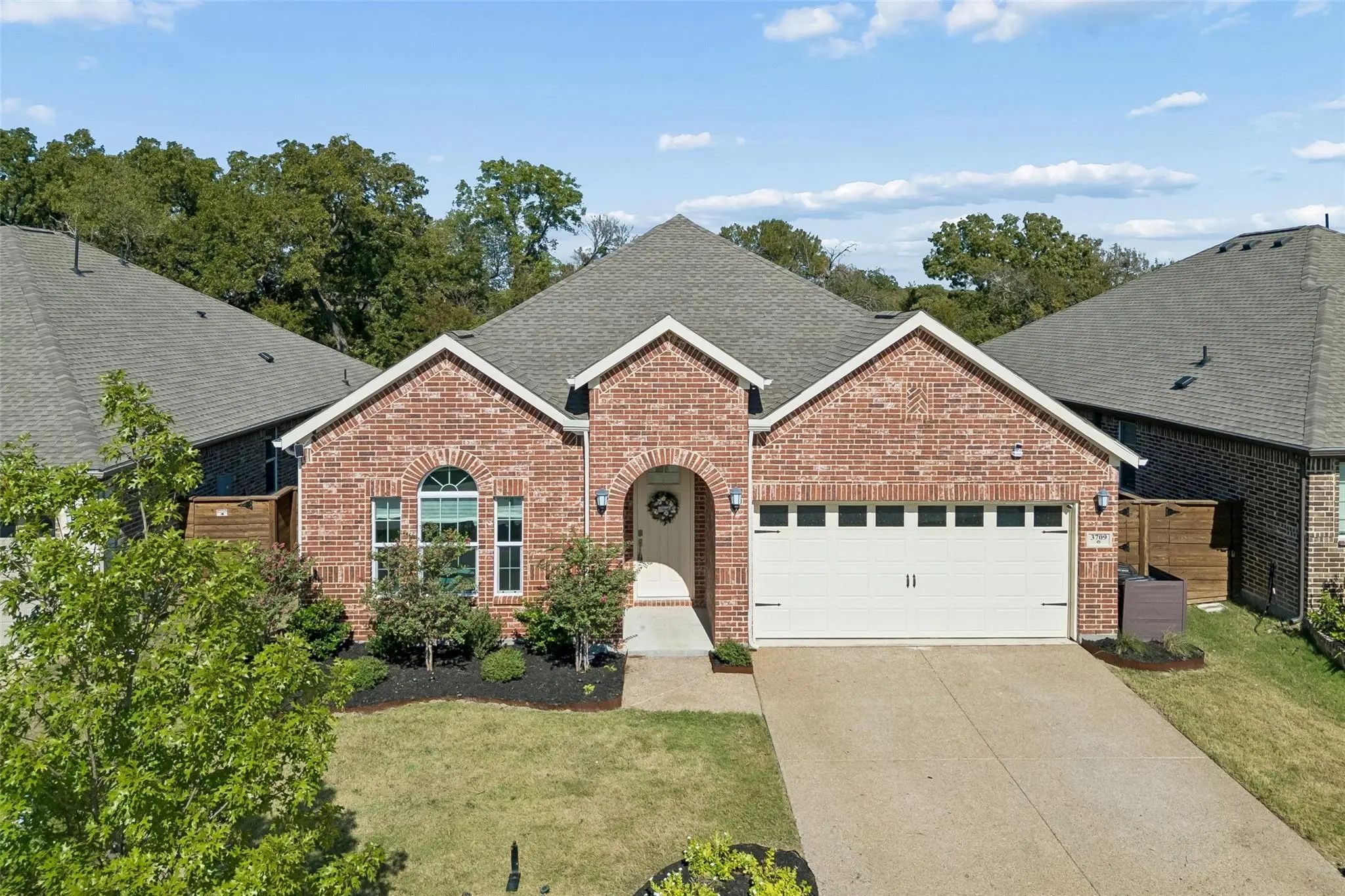 Photo of Listing #21397408